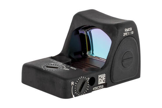 The Trijicon 1 MOA RMR 09 is powered by a CR2032 battery